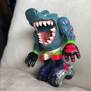 VTG 1995 MATTEL STREETWISE STREET SHARKS Moto Streex BLADES